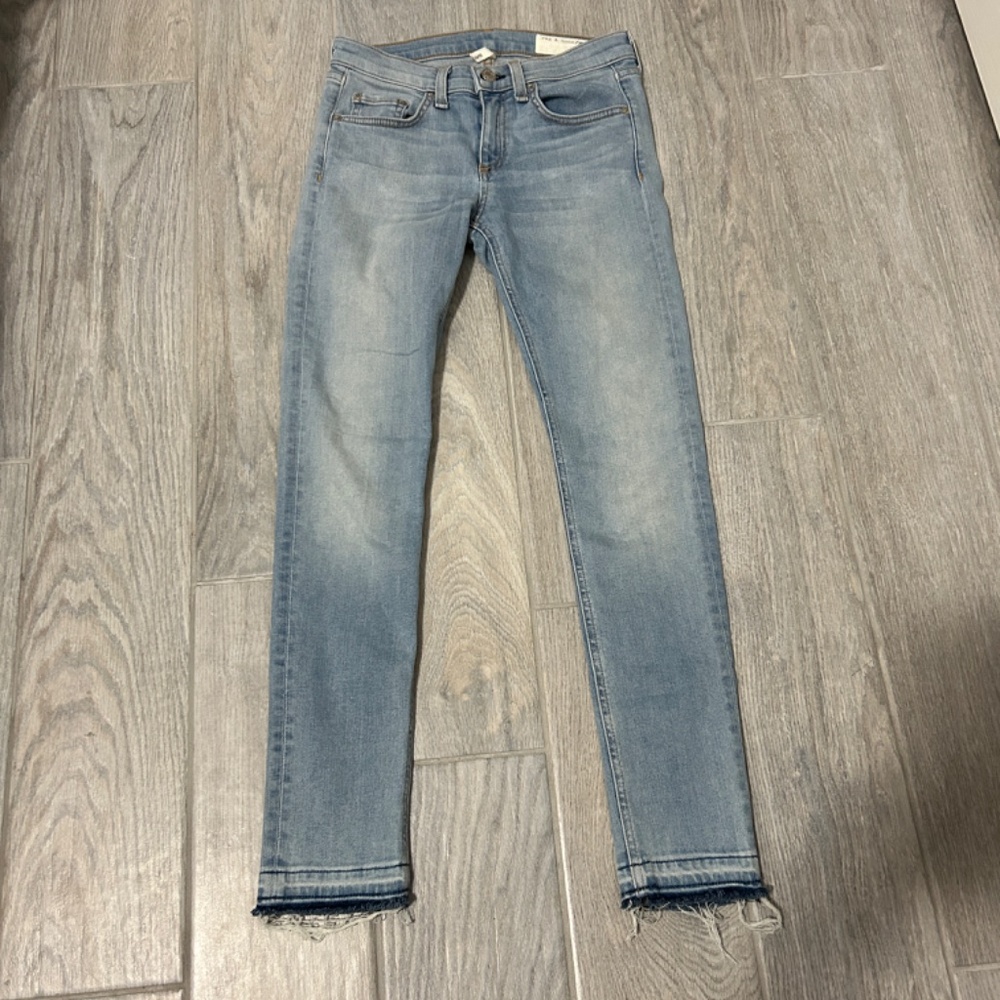 LIKE NEW! Women's Rag & Bone Wiley Low Rise Capri Raw Hem Skinny Jeans - 26